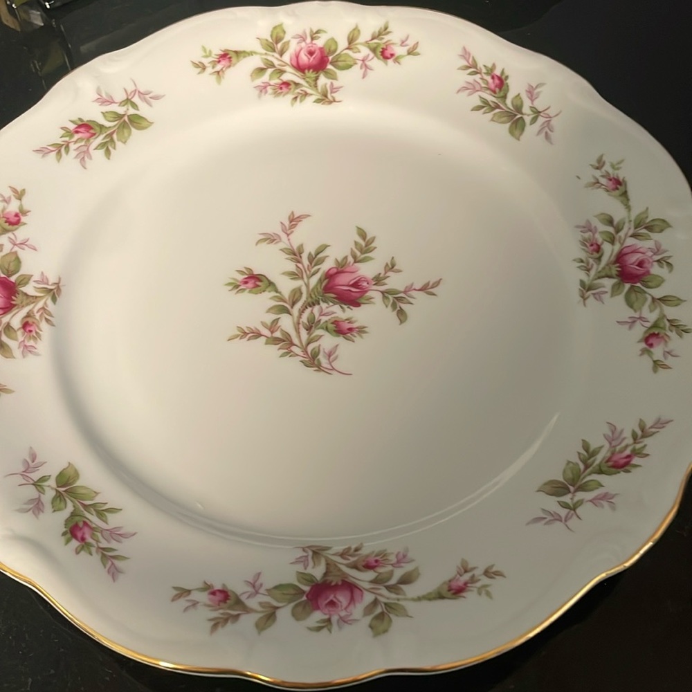 Elegant Floral Dinner Plate